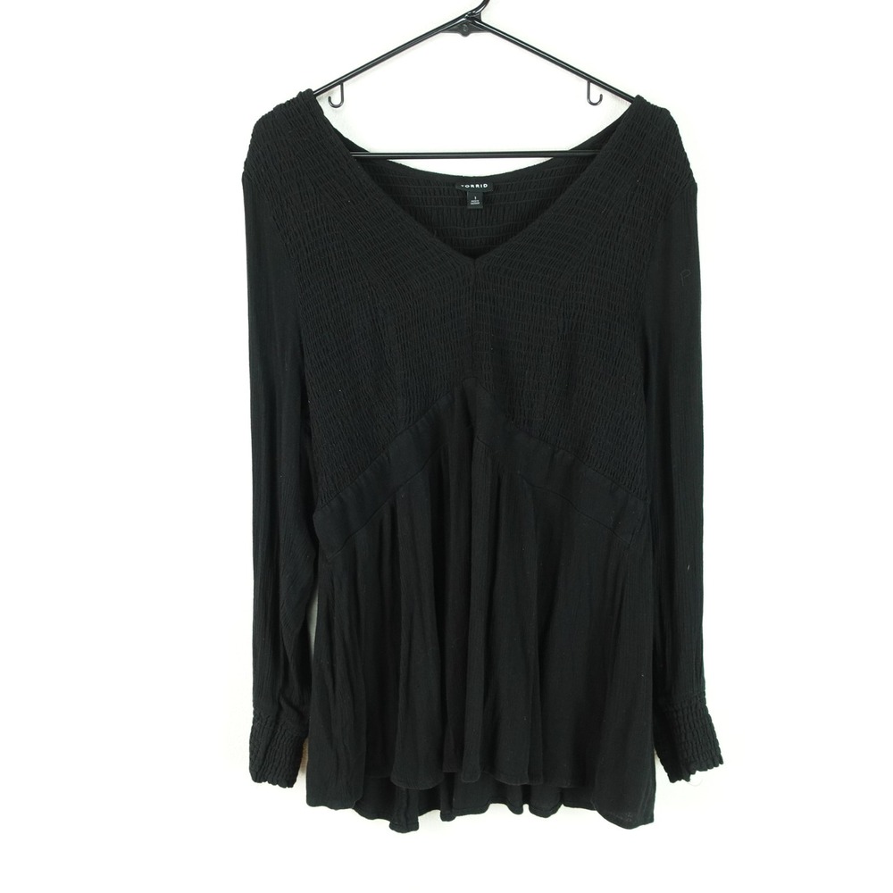 Torrid Blouse Top Womens SZ 1 US 1X Long Sleeve V Neck Ruffled Sleeves Slouchy